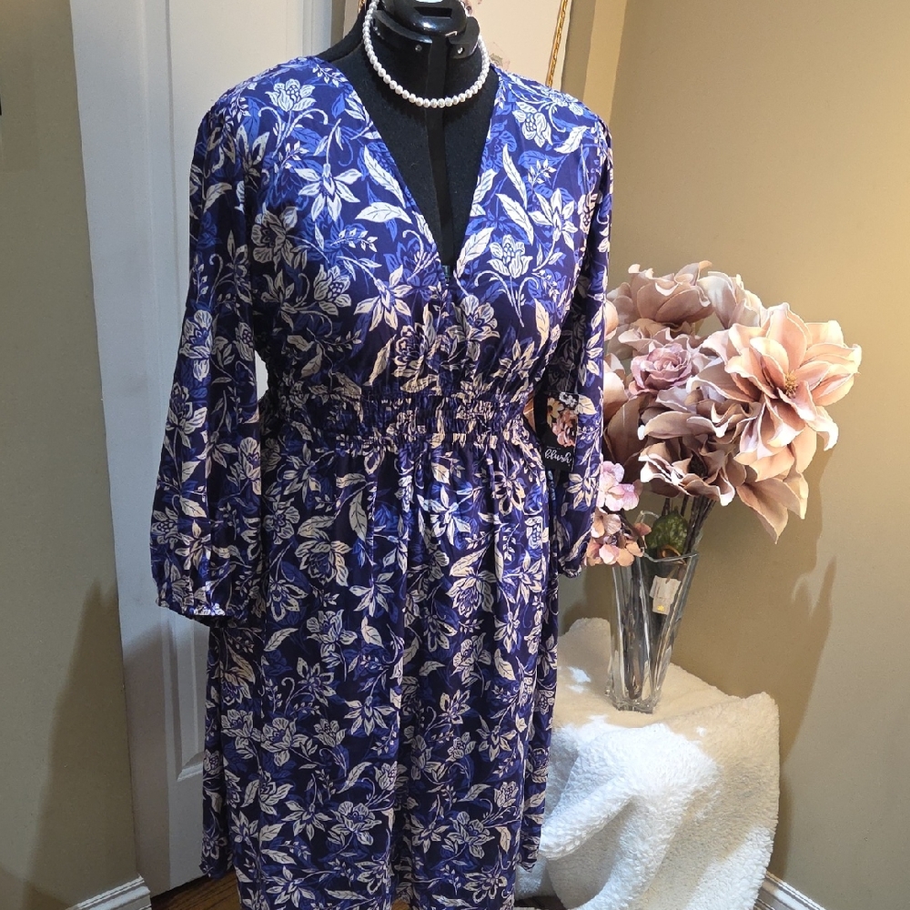 Nwt 3X Hint of BLUSH Elegant Blue and White Floral Midi Dress